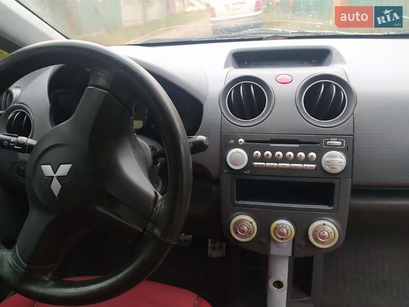 Хэтчбек Mitsubishi Colt 2006 в Брацлаве