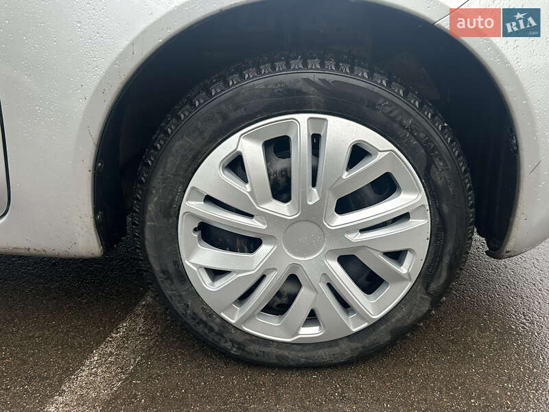 Хэтчбек Mitsubishi Colt 2005 в Прилуках