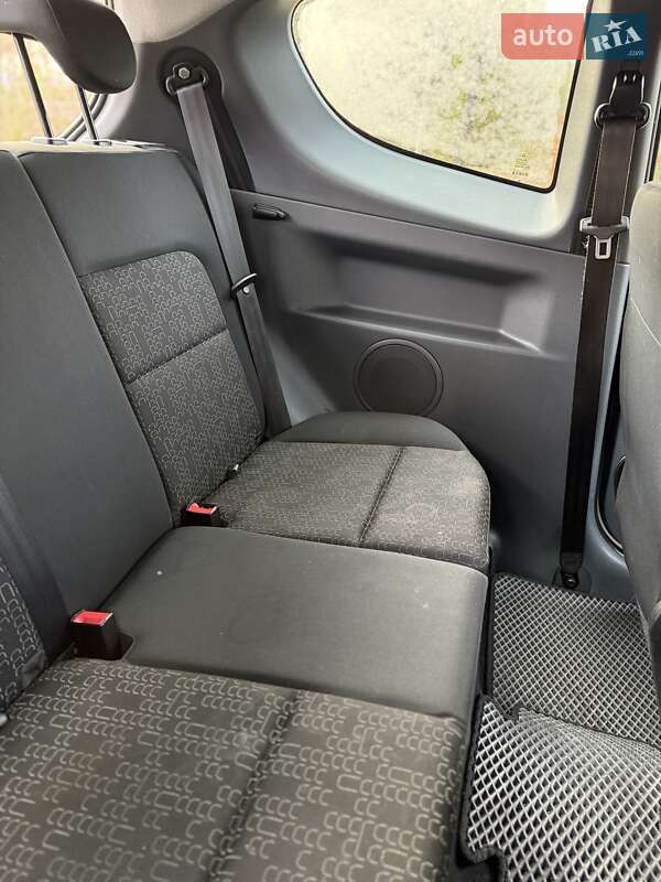 Хетчбек Mitsubishi Colt 2011 в Ірпені