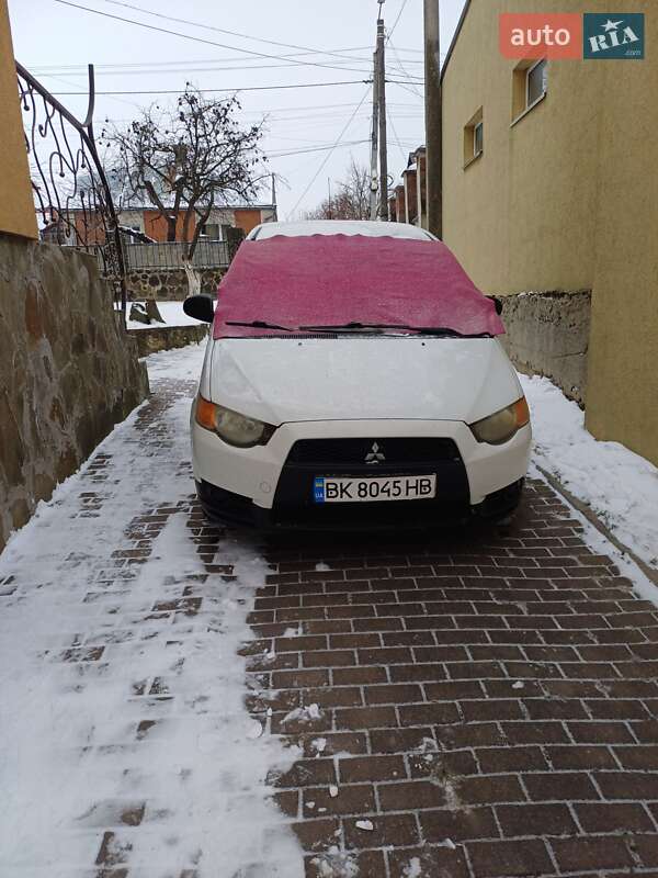 Хэтчбек Mitsubishi Colt 2009 в Ровно