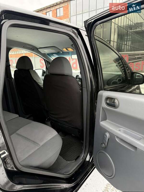 Хэтчбек Mitsubishi Colt 2004 в Хусте