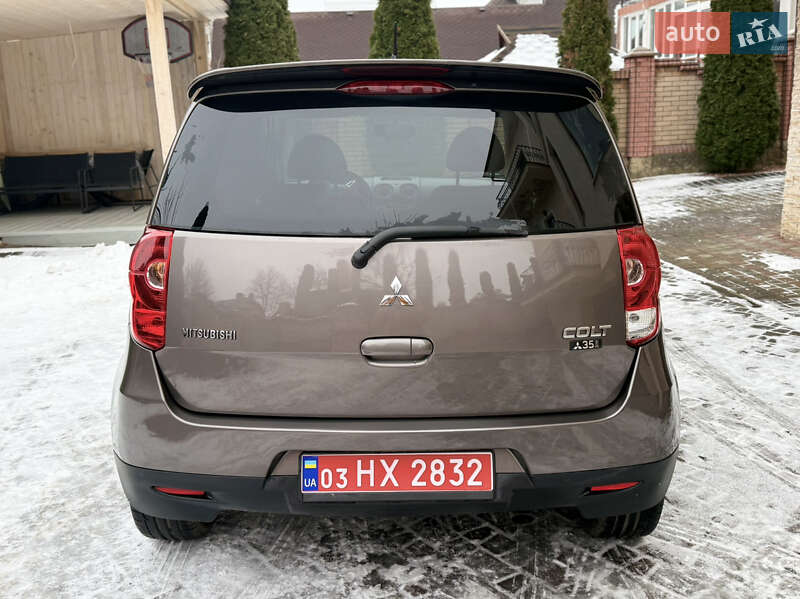 Хетчбек Mitsubishi Colt 2012 в Чернівцях