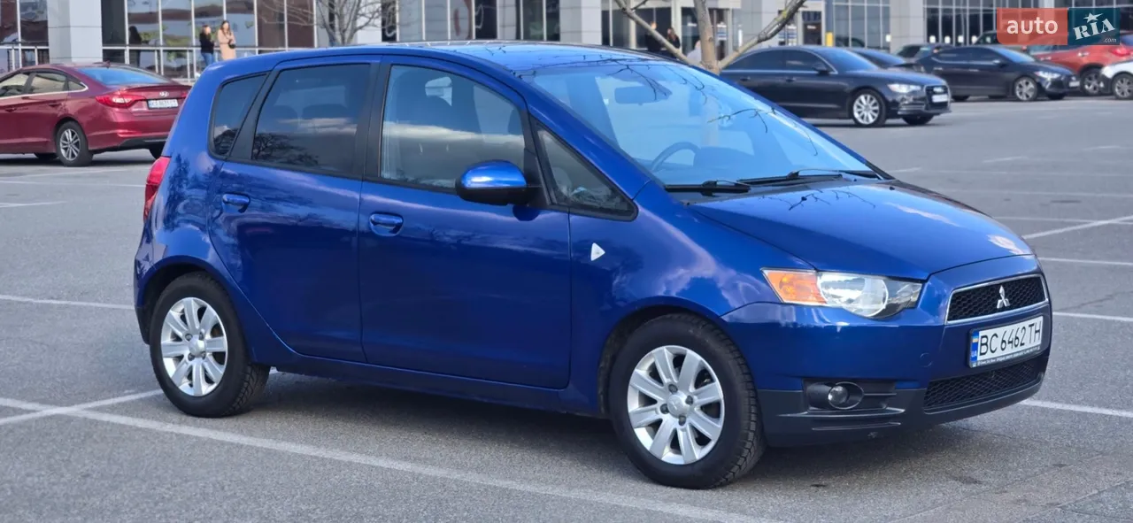 2011 Mitsubishi Colt - мініатюра 22