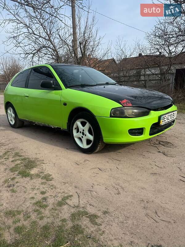 Mitsubishi Colt 1998