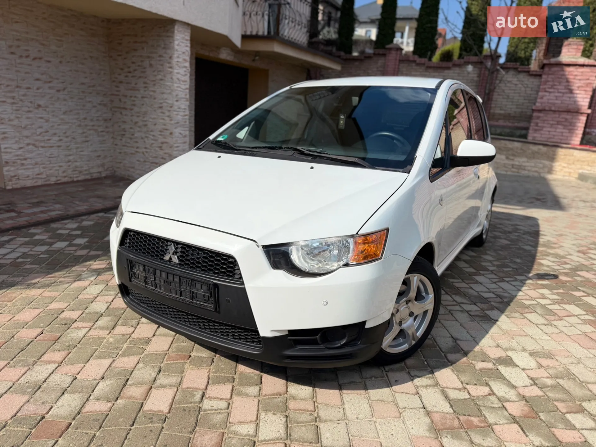 2010 Mitsubishi Colt - мініатюра 3