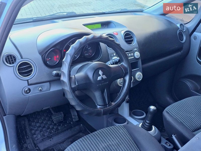 Хэтчбек Mitsubishi Colt 2007 в Харькове