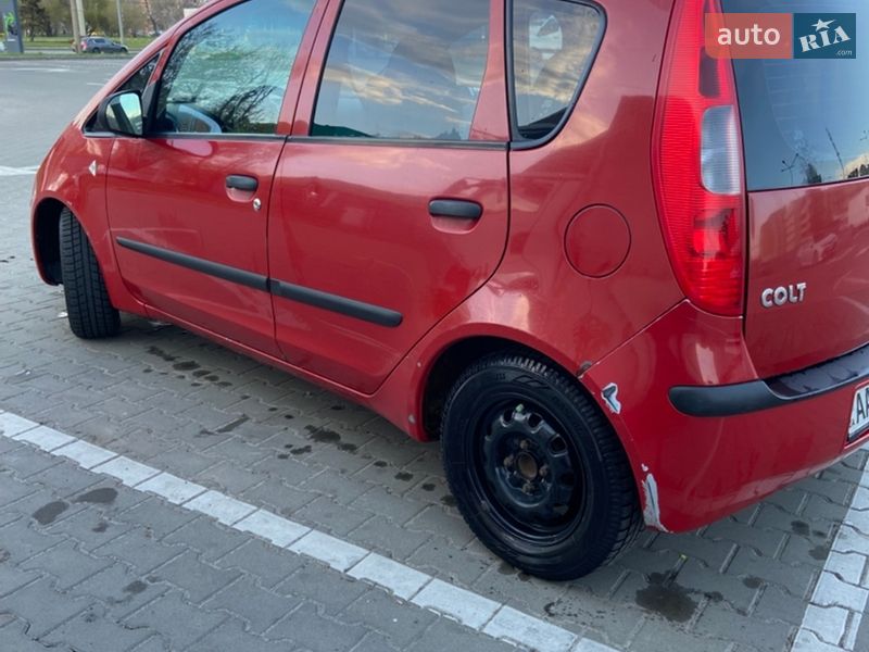 Хэтчбек Mitsubishi Colt 2006 в Киеве