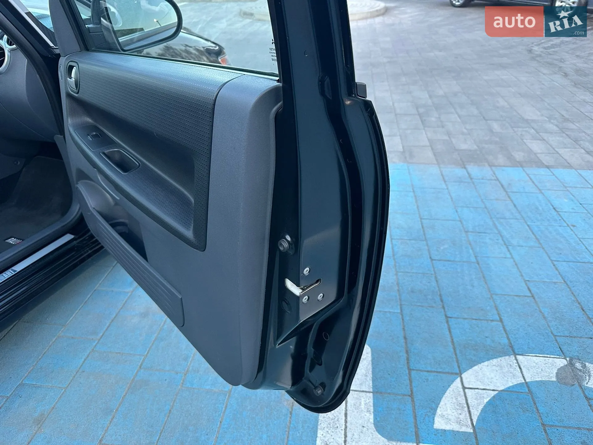 2012 Mitsubishi Colt - мініатюра 86
