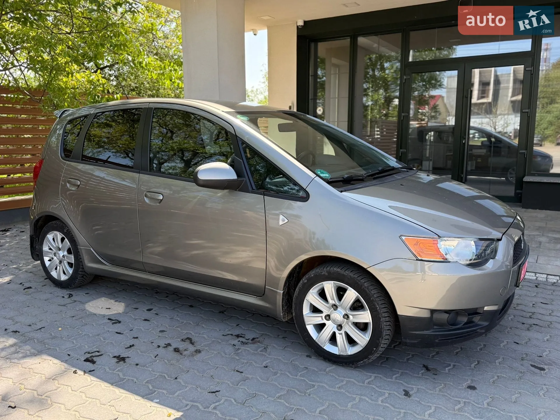 2011 Mitsubishi Colt - мініатюра 9