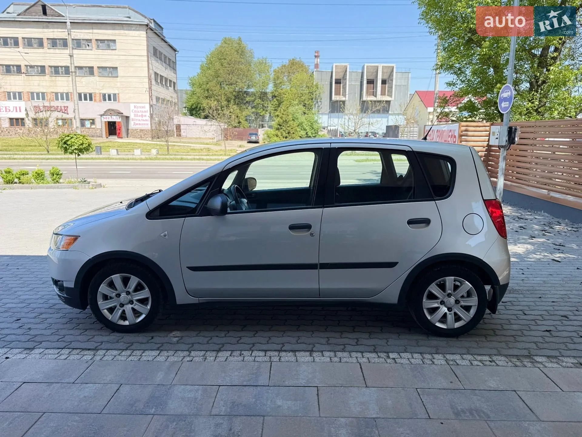 2010 Mitsubishi Colt - мініатюра 4