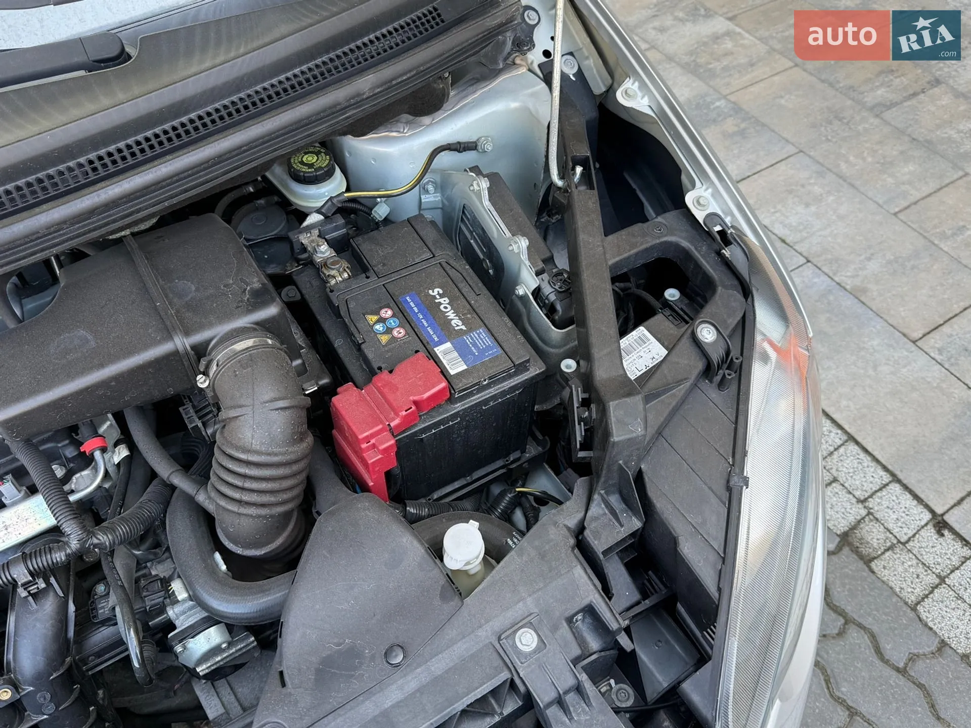 2010 Mitsubishi Colt - мініатюра 34