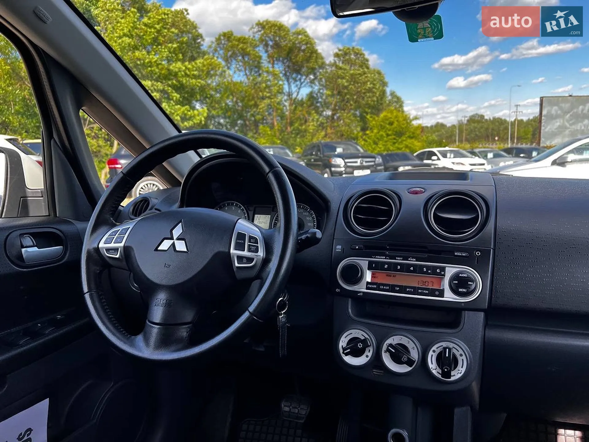 2012 Mitsubishi Colt - мініатюра 47