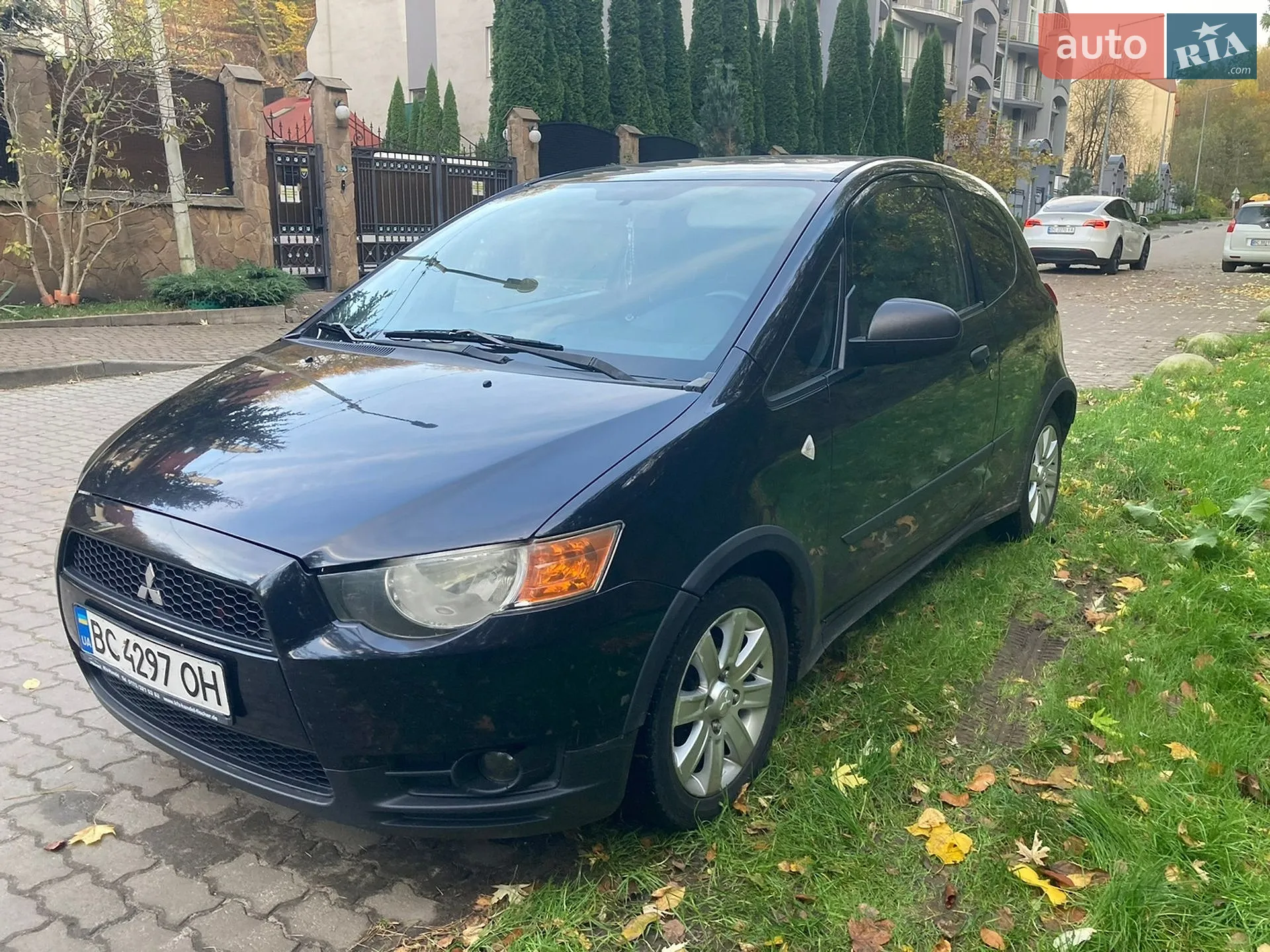 2011 Mitsubishi Colt - фото 1