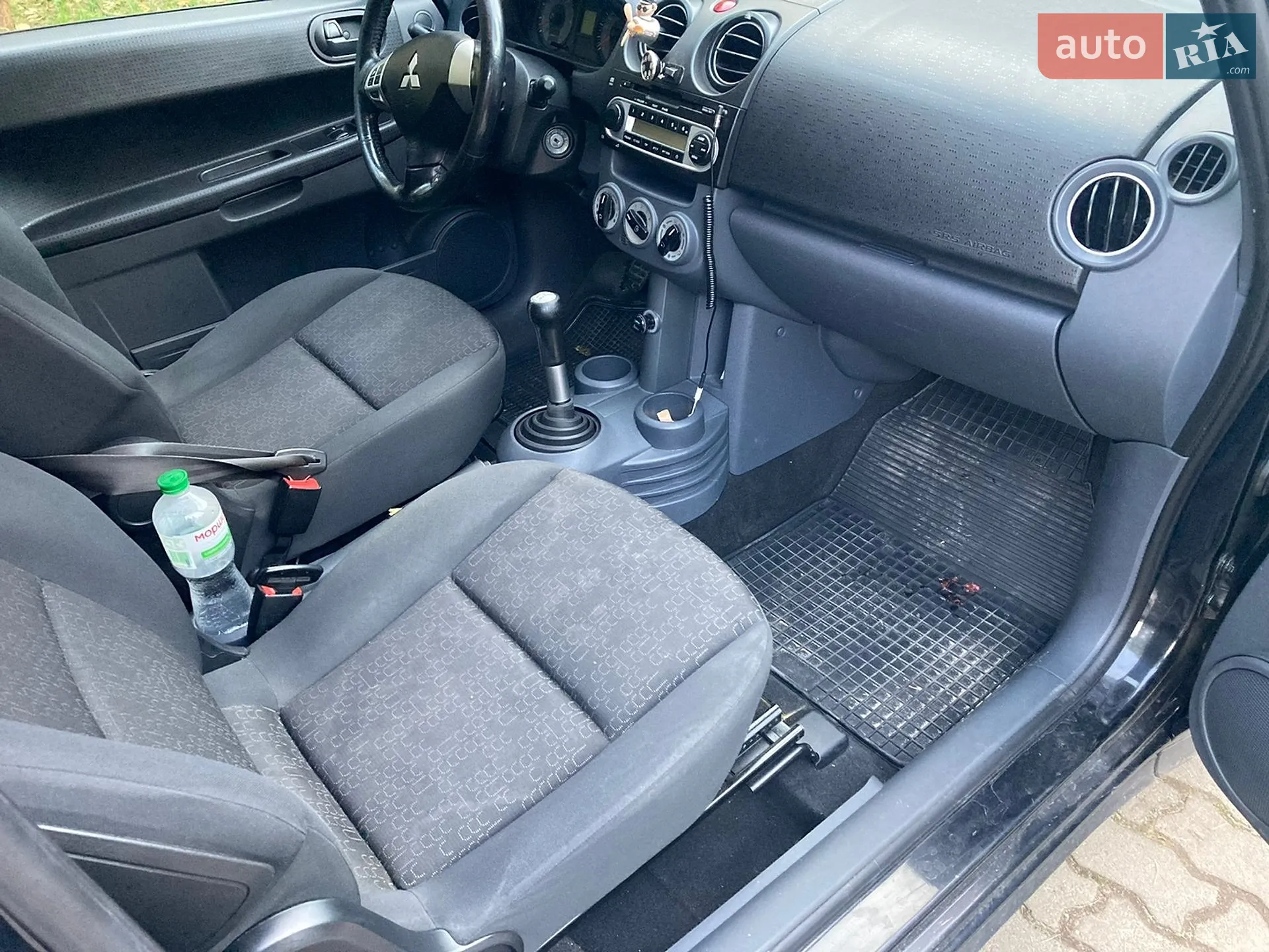 2011 Mitsubishi Colt - мініатюра 10