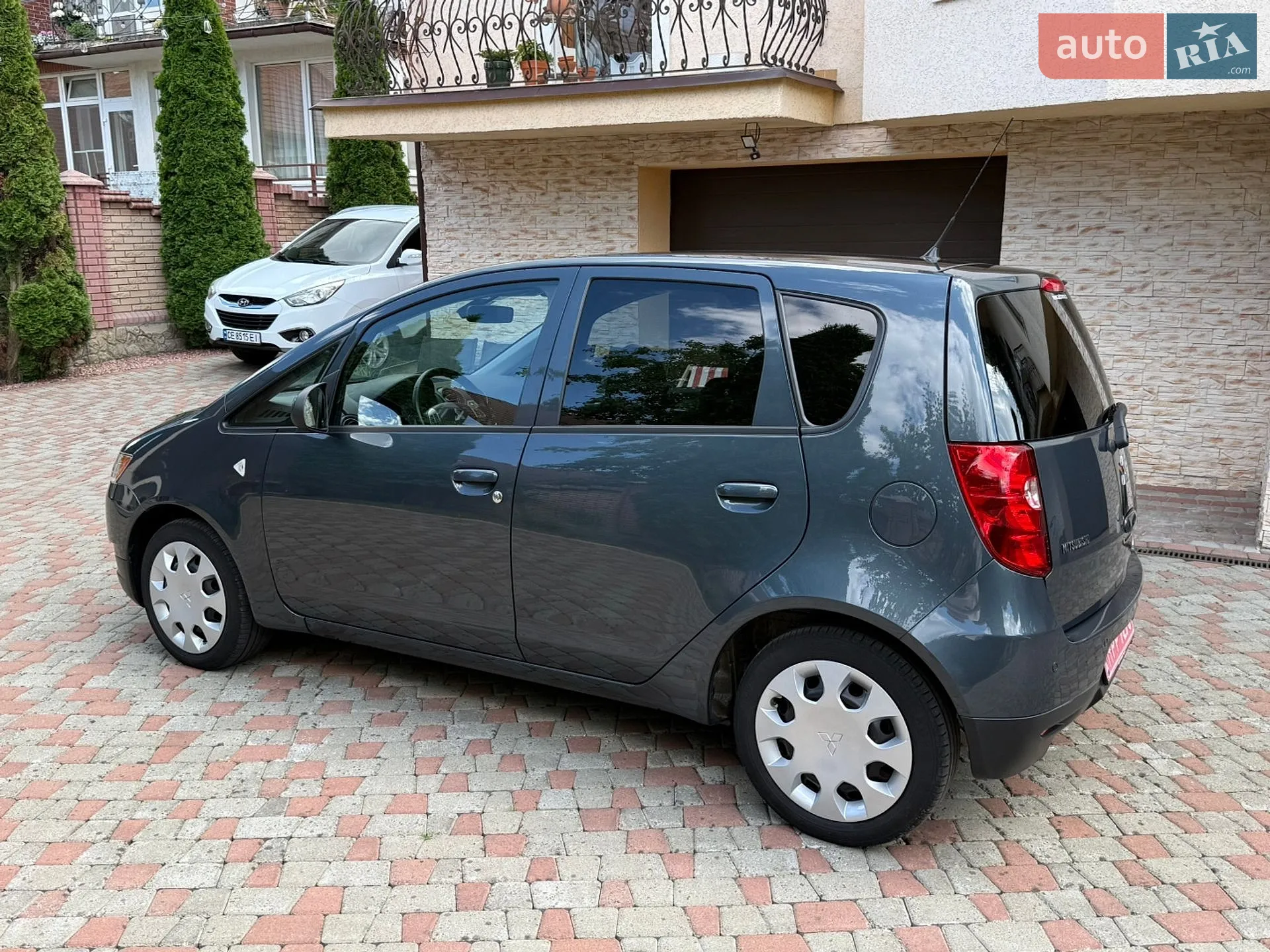 2012 Mitsubishi Colt - мініатюра 11