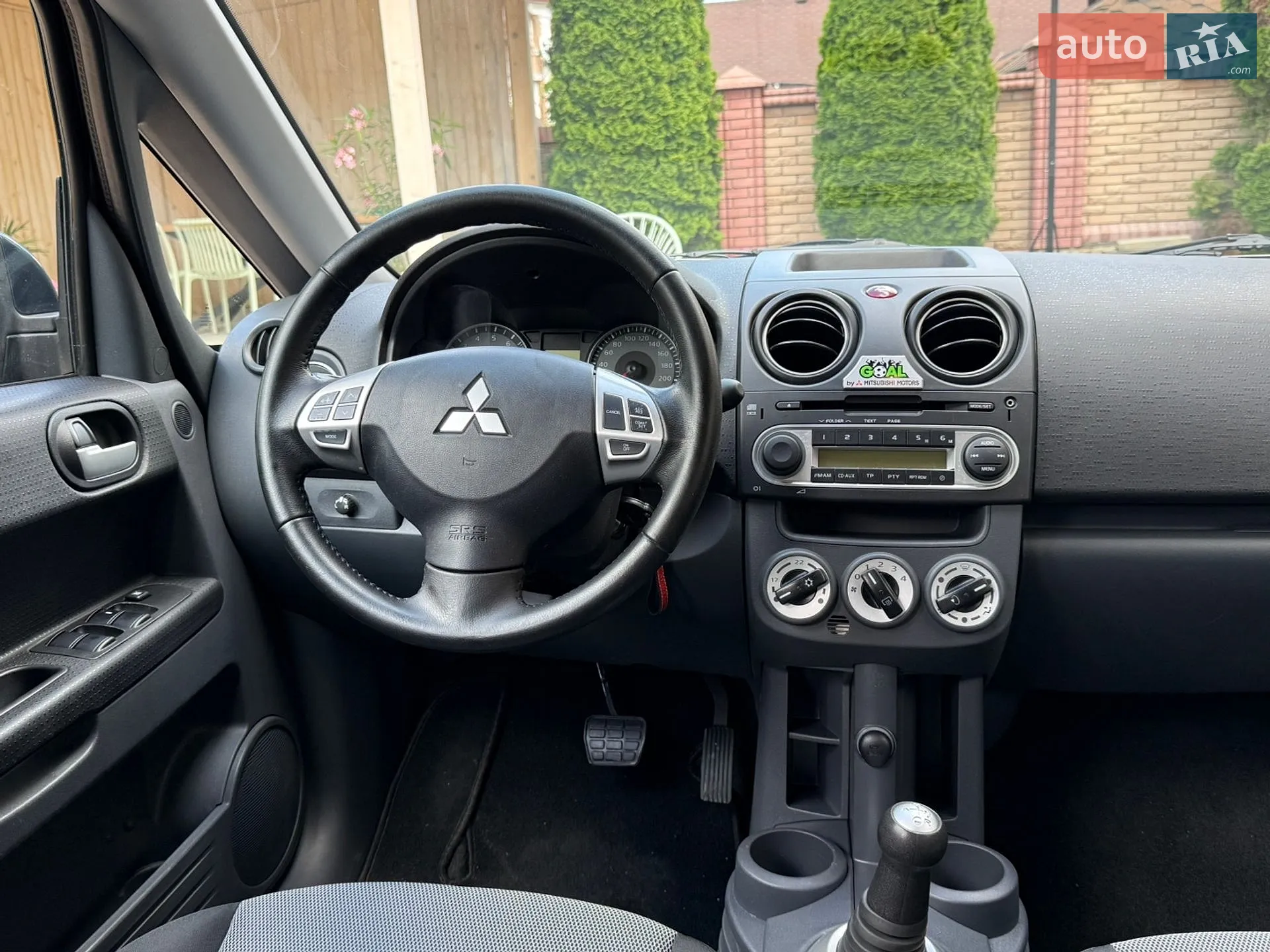2012 Mitsubishi Colt - мініатюра 16