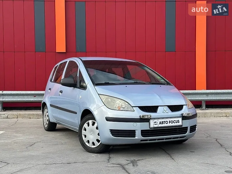 Mitsubishi Colt 2004