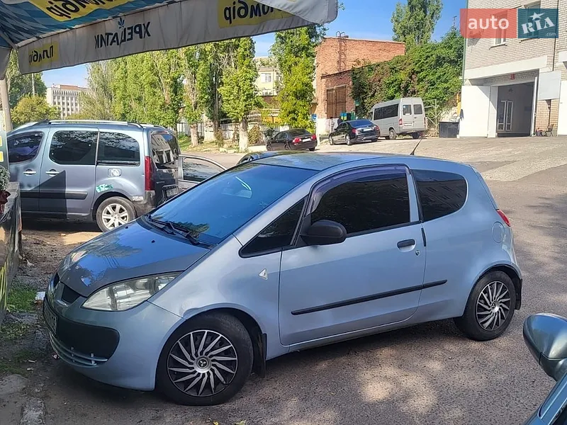 Mitsubishi Colt 2005