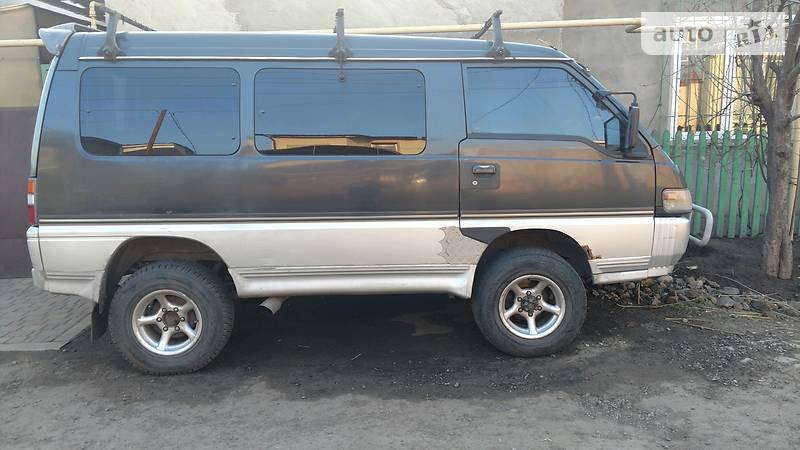 Минивэн Mitsubishi Delica 1992 в Одессе