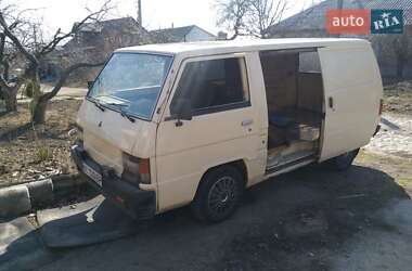 Минивэн Mitsubishi Delica 1986 в 