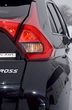 Внедорожник / Кроссовер Mitsubishi Eclipse Cross 2018 в 