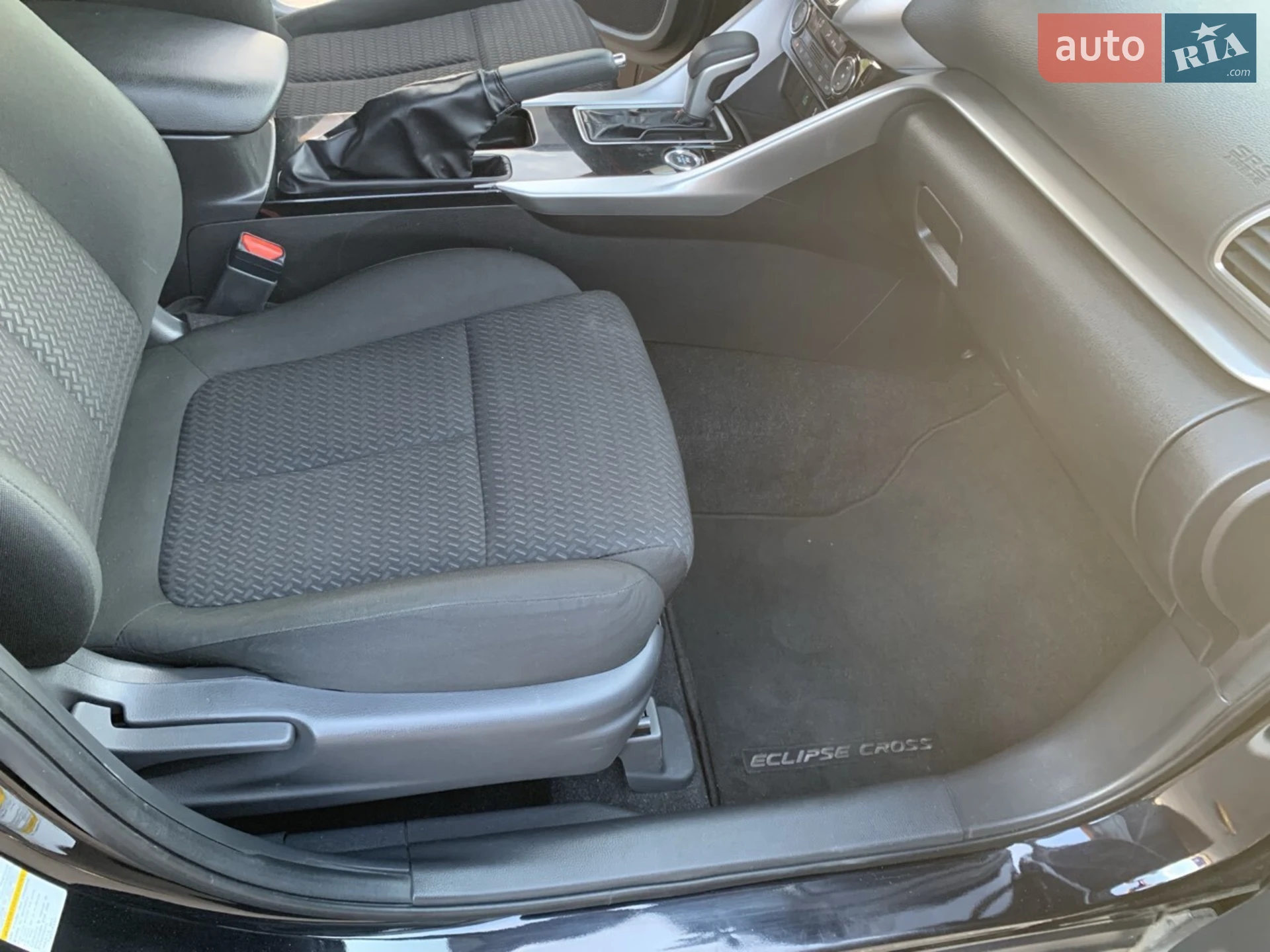 2018 Mitsubishi Eclipse Cross - мініатюра 16