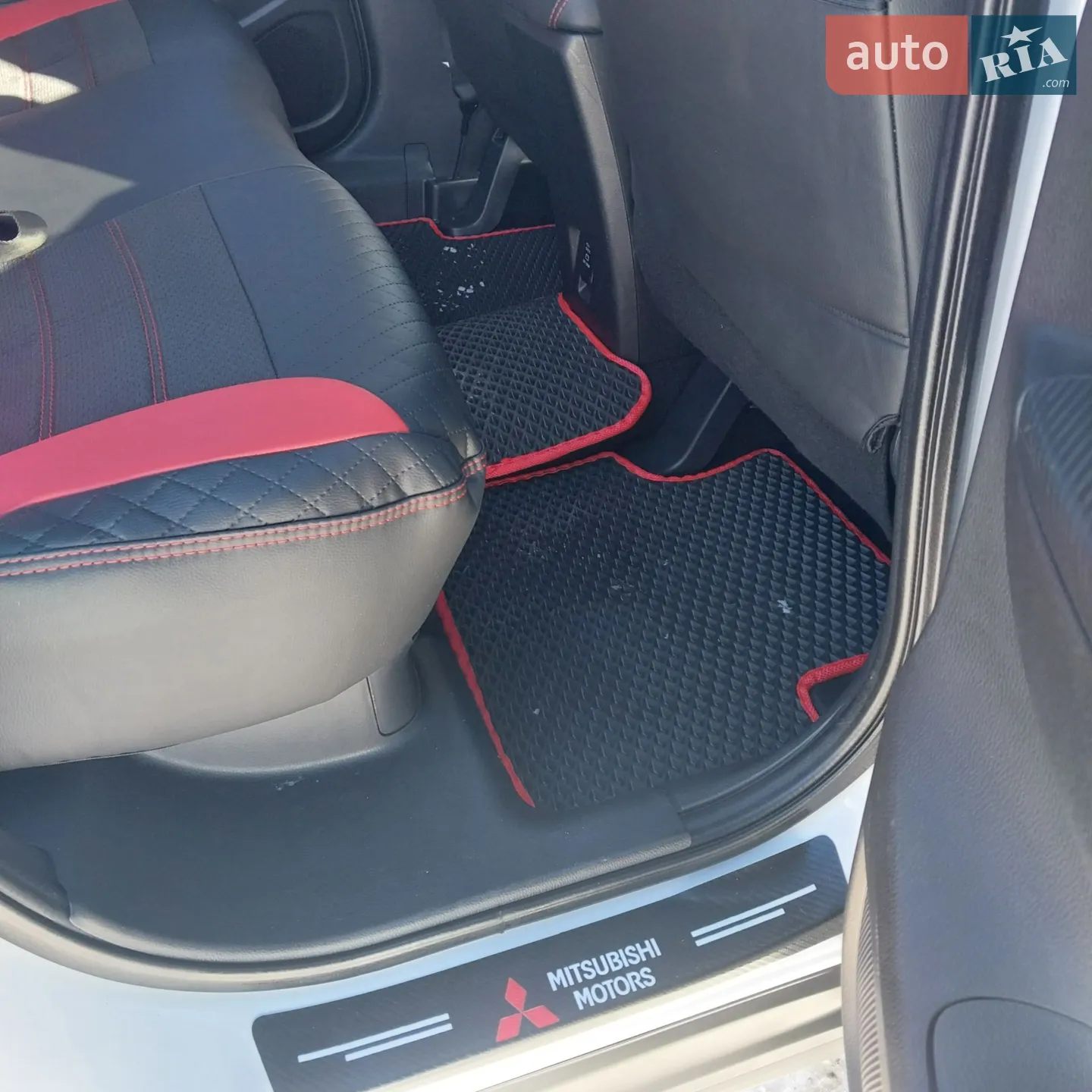 2023 Mitsubishi Eclipse Cross - мініатюра 27