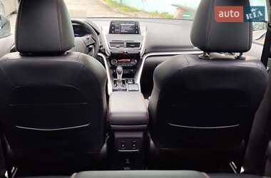 Внедорожник / Кроссовер Mitsubishi Eclipse Cross 2020 в 