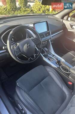 Внедорожник / Кроссовер Mitsubishi Eclipse Cross 2023 в 