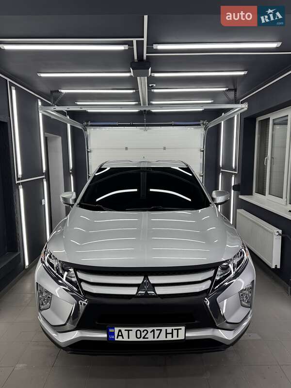 Позашляховик / Кросовер Mitsubishi Eclipse Cross 2019 в 