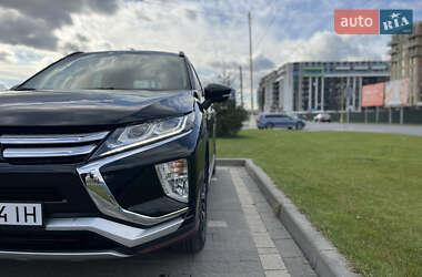 Внедорожник / Кроссовер Mitsubishi Eclipse Cross 2018 в 