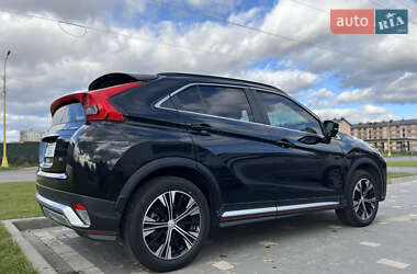 Внедорожник / Кроссовер Mitsubishi Eclipse Cross 2018 в 