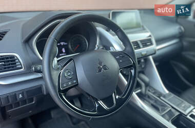 Позашляховик / Кросовер Mitsubishi Eclipse Cross 2020 в 