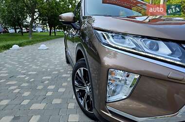 Внедорожник / Кроссовер Mitsubishi Eclipse Cross 2018 в 