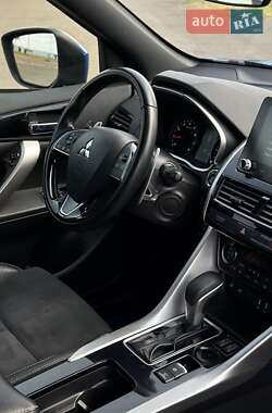 Внедорожник / Кроссовер Mitsubishi Eclipse Cross 2021 в 