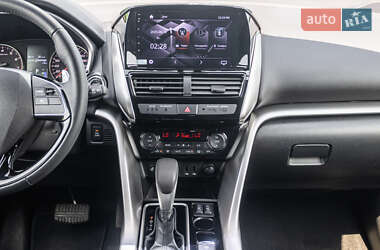 Внедорожник / Кроссовер Mitsubishi Eclipse Cross 2023 в 