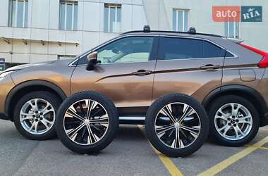 Внедорожник / Кроссовер Mitsubishi Eclipse Cross 2018 в 