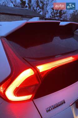 Внедорожник / Кроссовер Mitsubishi Eclipse Cross 2018 в 
