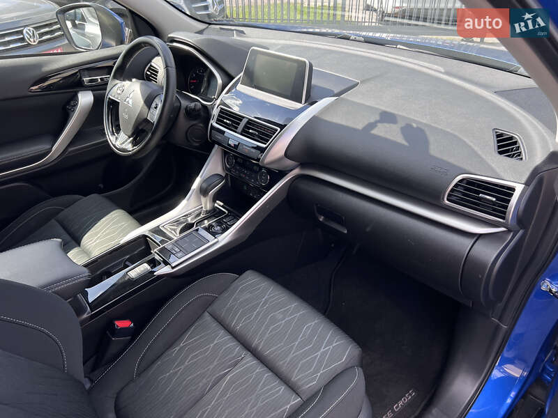 Позашляховик / Кросовер Mitsubishi Eclipse Cross 2018 в Нововолинську