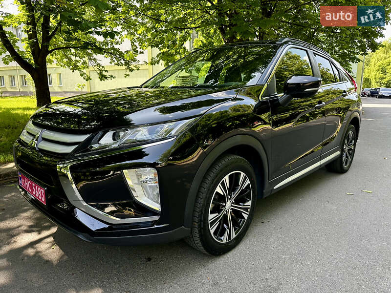 Внедорожник / Кроссовер Mitsubishi Eclipse Cross 2018 в 