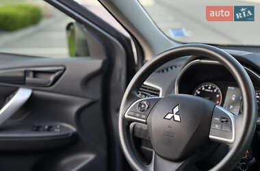 Внедорожник / Кроссовер Mitsubishi Eclipse Cross 2019 в 