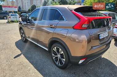 Внедорожник / Кроссовер Mitsubishi Eclipse Cross 2018 в 