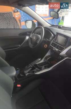 Внедорожник / Кроссовер Mitsubishi Eclipse Cross 2020 в 