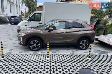 Внедорожник / Кроссовер Mitsubishi Eclipse Cross 2018 в 