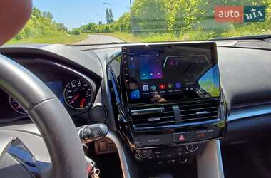 Внедорожник / Кроссовер Mitsubishi Eclipse Cross 2022 в 