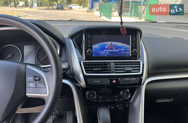 Внедорожник / Кроссовер Mitsubishi Eclipse Cross 2018 в 