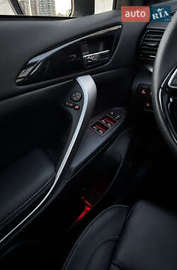 Внедорожник / Кроссовер Mitsubishi Eclipse Cross 2023 в 