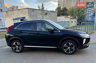 Внедорожник / Кроссовер Mitsubishi Eclipse Cross 2018 в 