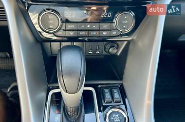 Позашляховик / Кросовер Mitsubishi Eclipse Cross 2018 в 