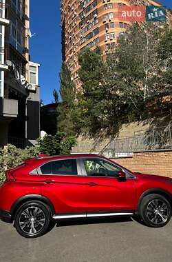 Позашляховик / Кросовер Mitsubishi Eclipse Cross 2018 в 